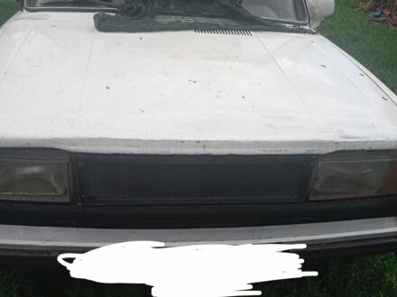 Белый ВАЗ 2105, объемом двигателя 0 л и пробегом 99 тыс. км за 237 $, фото 1 на Automoto.ua