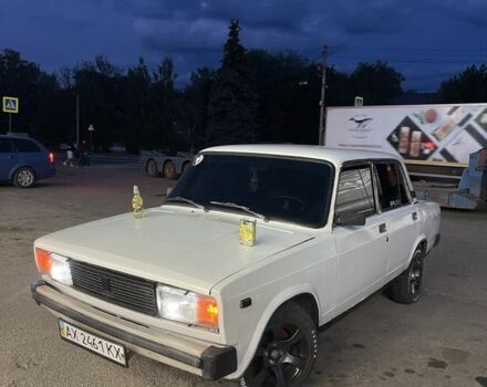 Белый ВАЗ 2105, объемом двигателя 1 л и пробегом 65 тыс. км за 673 $, фото 1 на Automoto.ua