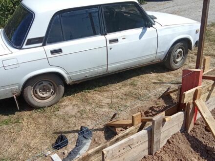 ВАЗ 2105 1990 в Виннице на Automoto.ua Белый ВАЗ 2105, объемом двигателя 0 л и пробегом 1000 тыс. км за 480 $, фото 1 на Automoto.ua