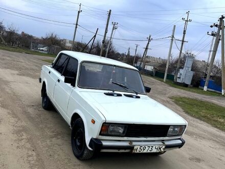 ВАЗ 2105 1991 у Новоархангельске на Automoto.ua Білий ВАЗ 2105, об'ємом двигуна 13 л та пробігом 0 тис. км за 700 $, фото 1 на Automoto.ua