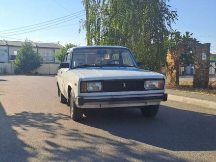 Белый ВАЗ 2105, объемом двигателя 0 л и пробегом 70 тыс. км за 1500 $, фото 1 на Automoto.ua