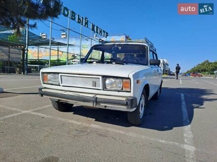 Белый ВАЗ 2105, объемом двигателя 1.2 л и пробегом 78 тыс. км за 1500 $, фото 1 на Automoto.ua