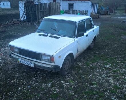 Белый ВАЗ 2105, объемом двигателя 0 л и пробегом 51 тыс. км за 565 $, фото 1 на Automoto.ua