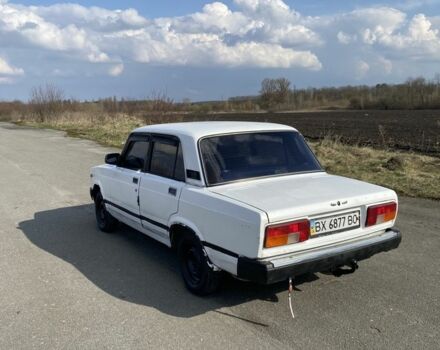 Белый ВАЗ 2105, объемом двигателя 1.6 л и пробегом 37 тыс. км за 400 $, фото 1 на Automoto.ua