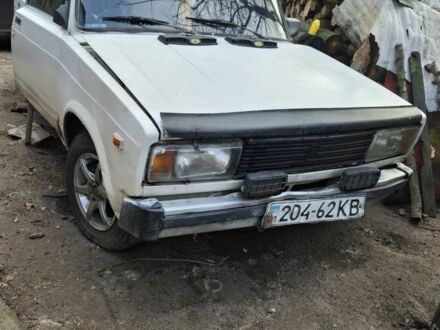 Белый ВАЗ 2105, объемом двигателя 0 л и пробегом 37 тыс. км за 284 $, фото 1 на Automoto.ua