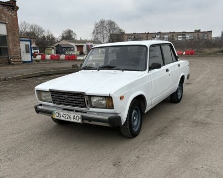 Белый ВАЗ 2105, объемом двигателя 0 л и пробегом 100 тыс. км за 600 $, фото 1 на Automoto.ua