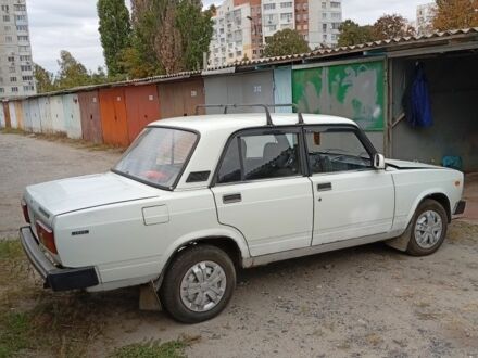 Білий ВАЗ 2105, об'ємом двигуна 0 л та пробігом 100 тис. км за 592 $, фото 1 на Automoto.ua