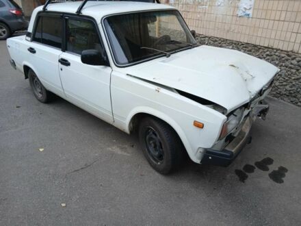 Білий ВАЗ 2105, об'ємом двигуна 0 л та пробігом 300 тис. км за 300 $, фото 1 на Automoto.ua