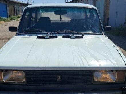 ВАЗ 2105 1991 в Павлограде на Automoto.ua Белый ВАЗ 2105, объемом двигателя 0 л и пробегом 150 тыс. км за 580 $, фото 1 на Automoto.ua