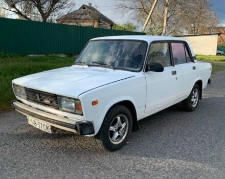 Белый ВАЗ 2105, объемом двигателя 1.5 л и пробегом 80 тыс. км за 766 $, фото 1 на Automoto.ua