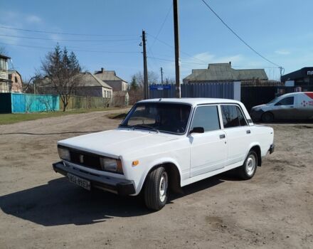 Белый ВАЗ 2105, объемом двигателя 0 л и пробегом 444 тыс. км за 869 $, фото 1 на Automoto.ua