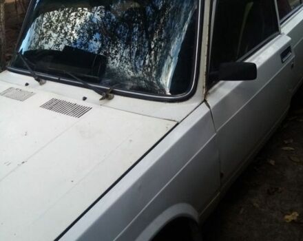 Белый ВАЗ 2105, объемом двигателя 9 л и пробегом 1000 тыс. км за 233 $, фото 1 на Automoto.ua