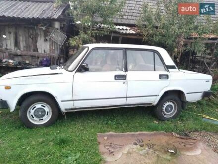 ВАЗ 2105 1992 в Львове на Automoto.ua Белый ВАЗ 2105, объемом двигателя 1.5 л и пробегом 270 тыс. км за 700 $, фото 1 на Automoto.ua