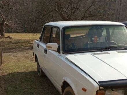 ВАЗ 2105 1992 в Косове на Automoto.ua Белый ВАЗ 2105, объемом двигателя 0 л и пробегом 66 тыс. км за 12600 $, фото 1 на Automoto.ua