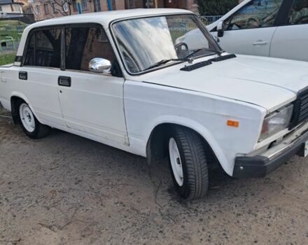 Белый ВАЗ 2105, объемом двигателя 2 л и пробегом 46 тыс. км за 412 $, фото 1 на Automoto.ua