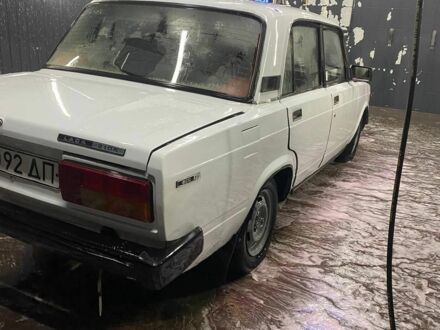 Білий ВАЗ 2105, об'ємом двигуна 1.5 л та пробігом 222 тис. км за 565 $, фото 1 на Automoto.ua