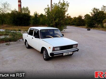 Білий ВАЗ 2105, об'ємом двигуна 1.3 л та пробігом 225 тис. км за 600 $, фото 1 на Automoto.ua