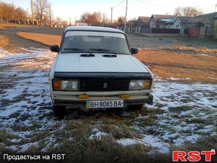 ВАЗ 2105 1992 в Березовке на Automoto.ua Белый ВАЗ 2105, объемом двигателя 11 л и пробегом 200 тыс. км за 800 $, фото 1 на Automoto.ua