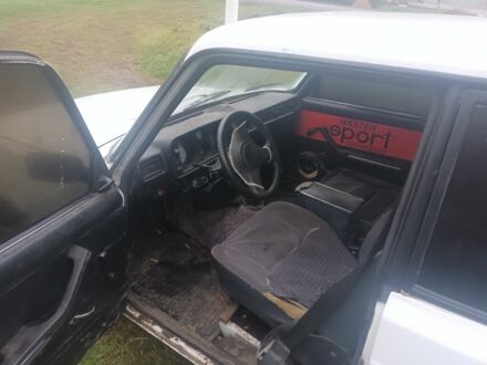 Білий ВАЗ 2105, об'ємом двигуна 1.2 л та пробігом 155 тис. км за 331 $, фото 1 на Automoto.ua