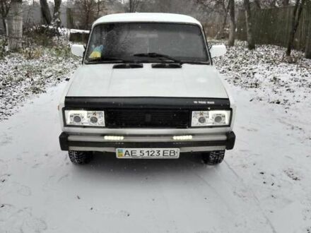Белый ВАЗ 2105, объемом двигателя 1.5 л и пробегом 27 тыс. км за 1500 $, фото 1 на Automoto.ua