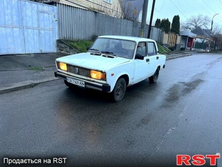 Білий ВАЗ 2105, об'ємом двигуна 1.5 л та пробігом 230 тис. км за 450 $, фото 1 на Automoto.ua