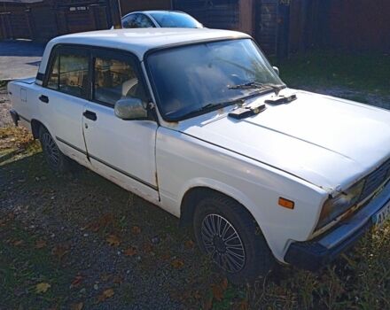 Белый ВАЗ 2105, объемом двигателя 1.2 л и пробегом 300 тыс. км за 350 $, фото 1 на Automoto.ua