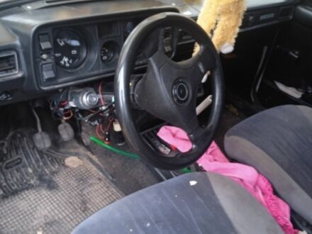 Белый ВАЗ 2105, объемом двигателя 0 л и пробегом 1000 тыс. км за 284 $, фото 1 на Automoto.ua