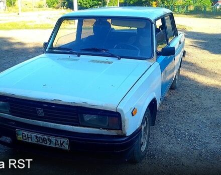 Белый ВАЗ 2105, объемом двигателя 1.5 л и пробегом 0 тыс. км за 560 $, фото 1 на Automoto.ua