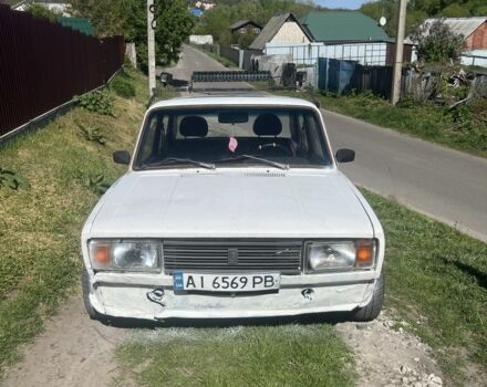 Белый ВАЗ 2105, объемом двигателя 1.5 л и пробегом 65 тыс. км за 476 $, фото 1 на Automoto.ua