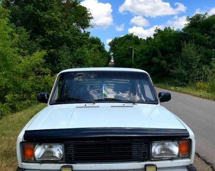 Белый ВАЗ 2105, объемом двигателя 1.7 л и пробегом 0 тыс. км за 1100 $, фото 1 на Automoto.ua