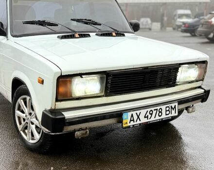 Білий ВАЗ 2105, об'ємом двигуна 1.5 л та пробігом 450 тис. км за 1300 $, фото 1 на Automoto.ua