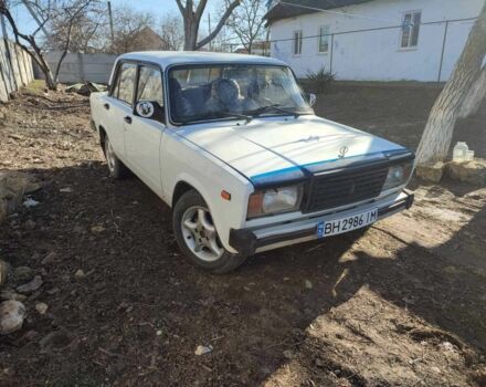 Белый ВАЗ 2105, объемом двигателя 1.4 л и пробегом 3 тыс. км за 914 $, фото 1 на Automoto.ua