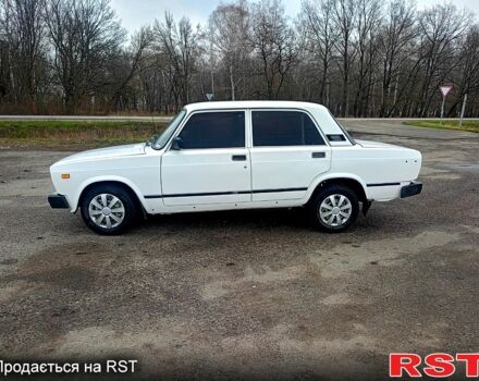 Белый ВАЗ 2105, объемом двигателя 1.5 л и пробегом 18 тыс. км за 1100 $, фото 1 на Automoto.ua