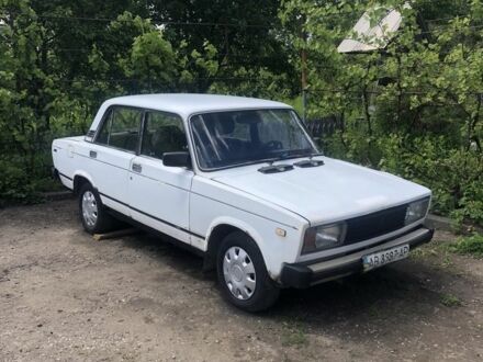 ВАЗ 2105 1994 у Могилев-Подольском на Automoto.ua Білий ВАЗ 2105, об'ємом двигуна 1.5 л та пробігом 200 тис. км за 450 $, фото 1 на Automoto.ua