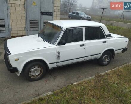 Білий ВАЗ 2105, об'ємом двигуна 1.5 л та пробігом 181 тис. км за 400 $, фото 1 на Automoto.ua