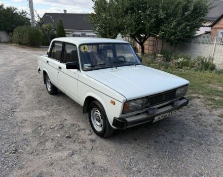 Белый ВАЗ 2105, объемом двигателя 1.5 л и пробегом 200 тыс. км за 849 $, фото 1 на Automoto.ua
