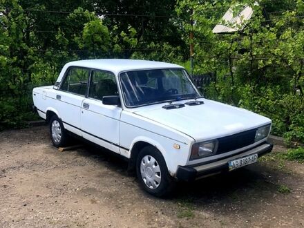 ВАЗ 2105 1994 в Могилев-Подольском на Automoto.ua Белый ВАЗ 2105, объемом двигателя 1.5 л и пробегом 200 тыс. км за 450 $, фото 1 на Automoto.ua