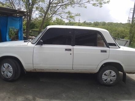 ВАЗ 2105 1994 у Гайсине на Automoto.ua Білий ВАЗ 2105, об'ємом двигуна 3 л та пробігом 12 тис. км за 700 $, фото 1 на Automoto.ua