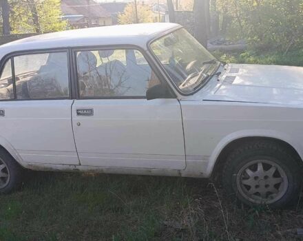 Белый ВАЗ 2105, объемом двигателя 1.5 л и пробегом 200 тыс. км за 475 $, фото 1 на Automoto.ua