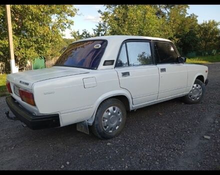 Белый ВАЗ 2105, объемом двигателя 1.3 л и пробегом 54 тыс. км за 650 $, фото 1 на Automoto.ua