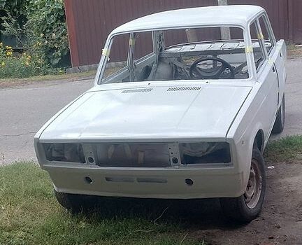 Белый ВАЗ 2105, объемом двигателя 1.45 л и пробегом 1 тыс. км за 1150 $, фото 1 на Automoto.ua