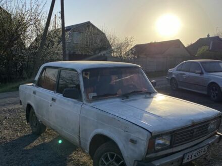 ВАЗ 2105 1994 в Люботине на Automoto.ua Белый ВАЗ 2105, объемом двигателя 0 л и пробегом 1 тыс. км за 12000 $, фото 1 на Automoto.ua
