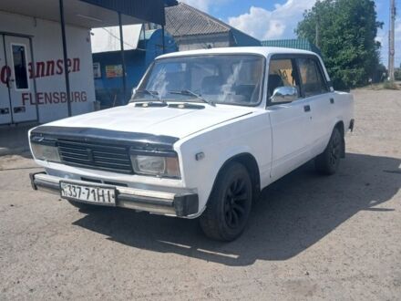 Белый ВАЗ 2105, объемом двигателя 1.3 л и пробегом 77 тыс. км за 606 $, фото 1 на Automoto.ua