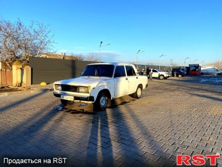 Белый ВАЗ 2105, объемом двигателя 1.5 л и пробегом 0 тыс. км за 500 $, фото 1 на Automoto.ua