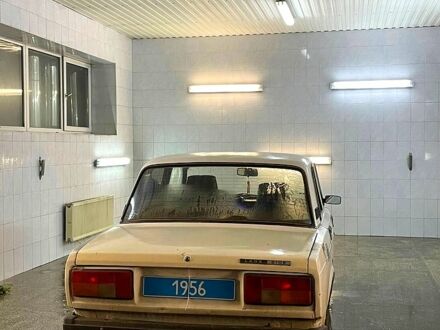 Белый ВАЗ 2105, объемом двигателя 1.3 л и пробегом 0 тыс. км за 300 $, фото 1 на Automoto.ua