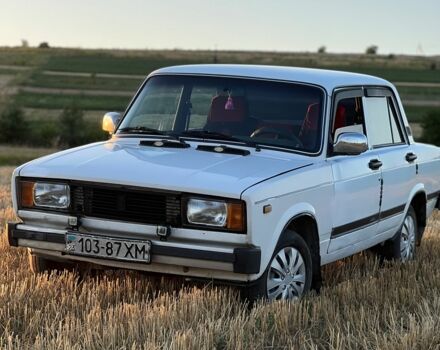 Белый ВАЗ 2105, объемом двигателя 1.3 л и пробегом 170 тыс. км за 850 $, фото 1 на Automoto.ua