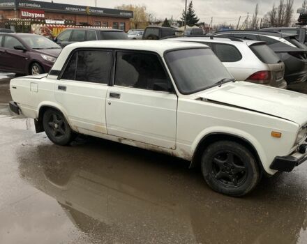 Белый ВАЗ 2105, объемом двигателя 1.5 л и пробегом 150 тыс. км за 614 $, фото 1 на Automoto.ua