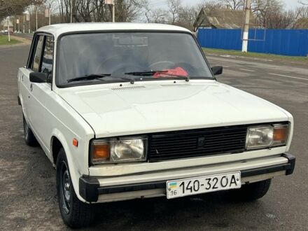 Белый ВАЗ 2105, объемом двигателя 0 л и пробегом 90 тыс. км за 1000 $, фото 1 на Automoto.ua