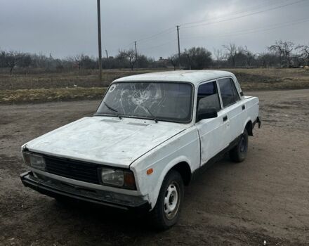 Белый ВАЗ 2105, объемом двигателя 0 л и пробегом 100 тыс. км за 226 $, фото 1 на Automoto.ua