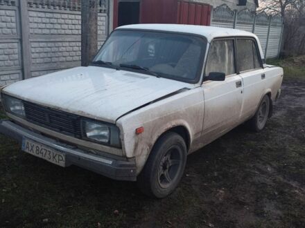 Белый ВАЗ 2105, объемом двигателя 1.5 л и пробегом 100 тыс. км за 831 $, фото 1 на Automoto.ua